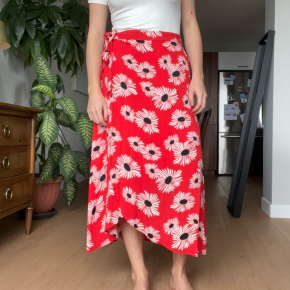 Anthropologie Dresses & Skirts - Anthropologie Red Floral Wrap Midi Skirt